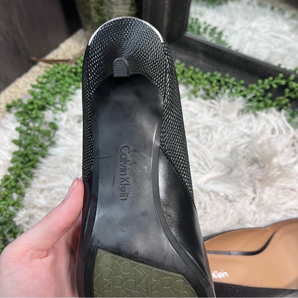 -NWOT Calvin Klein Patna Heeled Pump Size 9.5 - Picture 15 of 16